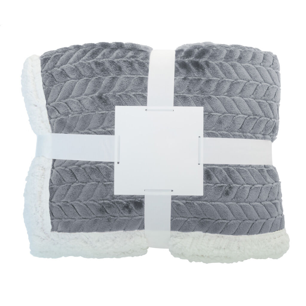 Dwuwarstwowy koc RPET z żakardowym wzorem. Z polarem flanelowym RPET 240 g/m² i podszewką z polaru sherpa RPET 210 g/m². Owinięty wstążką i kartą do nadruku.