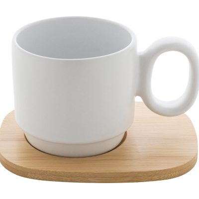 kubek ceramiczny Kaguya – Wysokiej jakości ceramiczny kubek z matowym wykończeniem na zewnątrz i błyszczącym wnętrzem. W zestawie bambusowa tacka do serwowania. Pojemność 220 ml. Zapakowany w pudełko z papieru typu kraft.